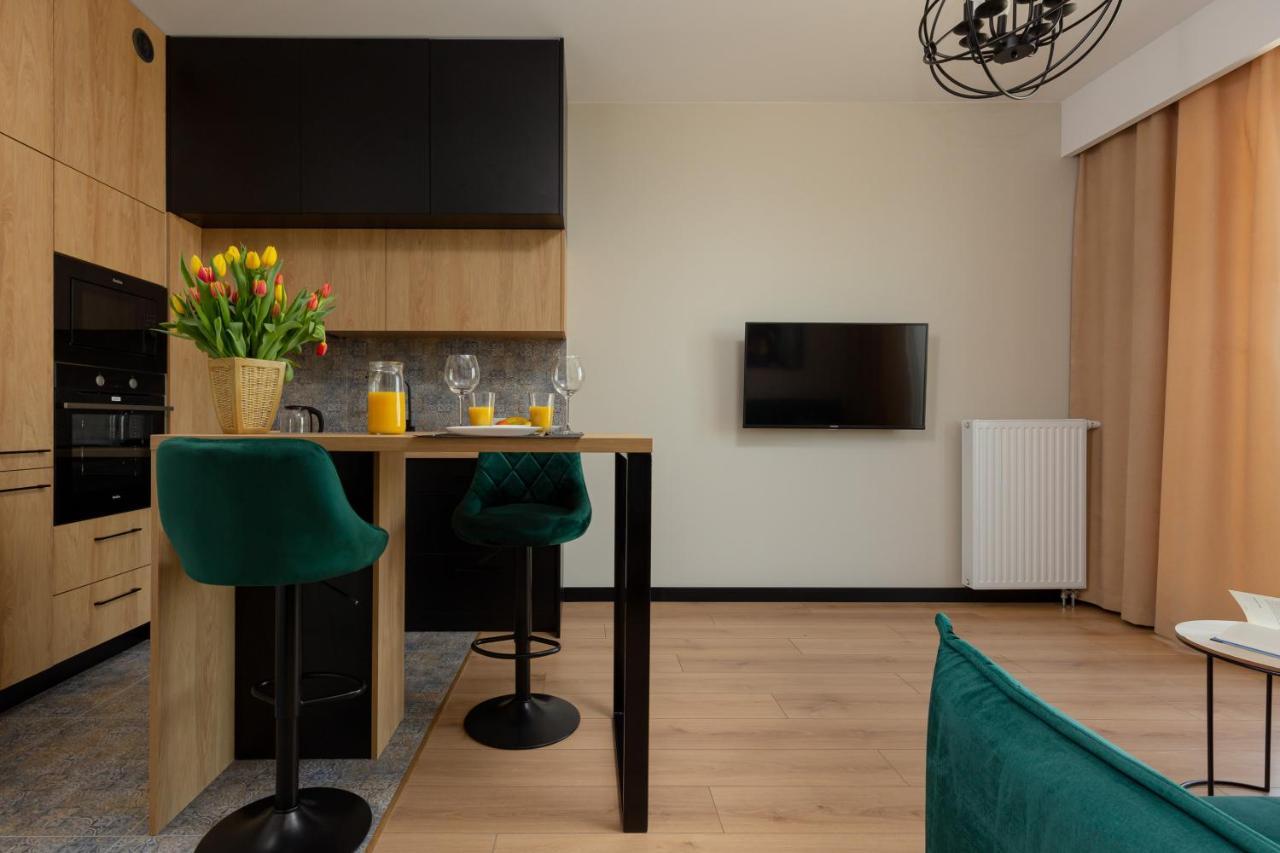 Home Factory Estate Praga Kotsisa By Noclegi Renters وارسو المظهر الخارجي الصورة