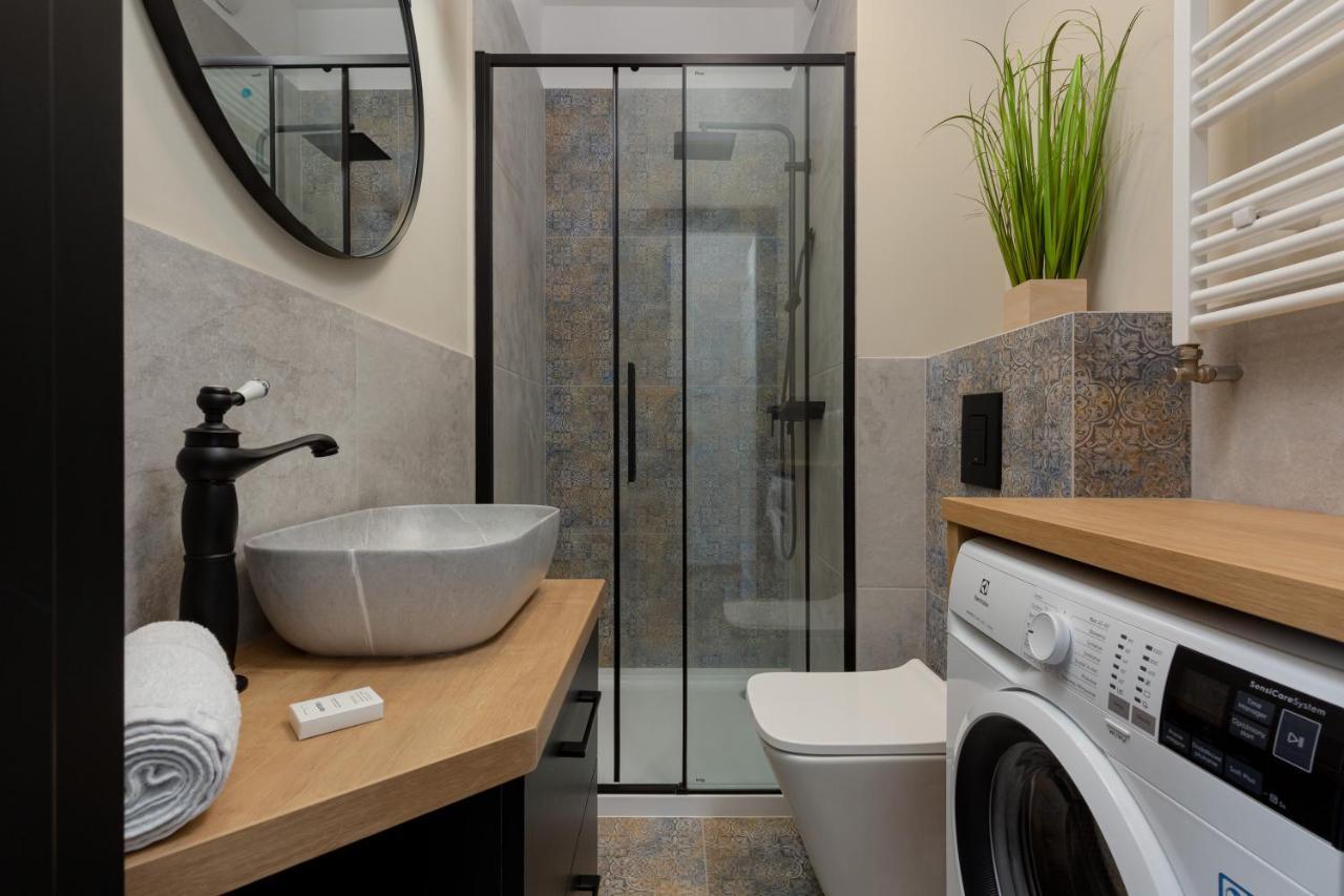 Home Factory Estate Praga Kotsisa By Noclegi Renters وارسو المظهر الخارجي الصورة