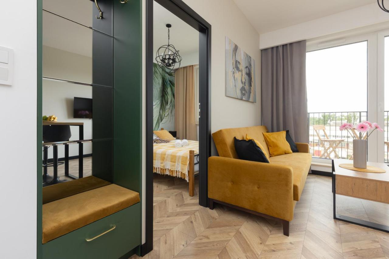 Home Factory Estate Praga Kotsisa By Noclegi Renters وارسو المظهر الخارجي الصورة