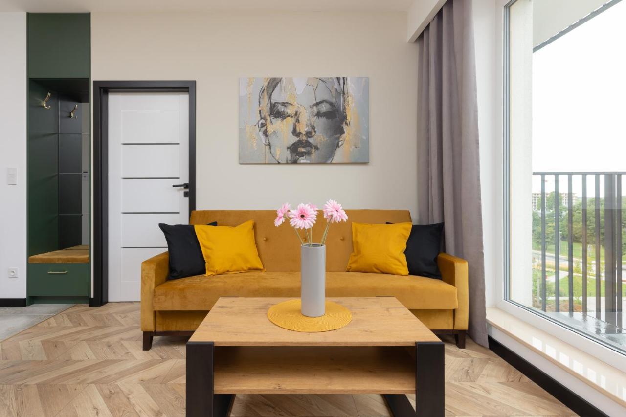 Home Factory Estate Praga Kotsisa By Noclegi Renters وارسو المظهر الخارجي الصورة
