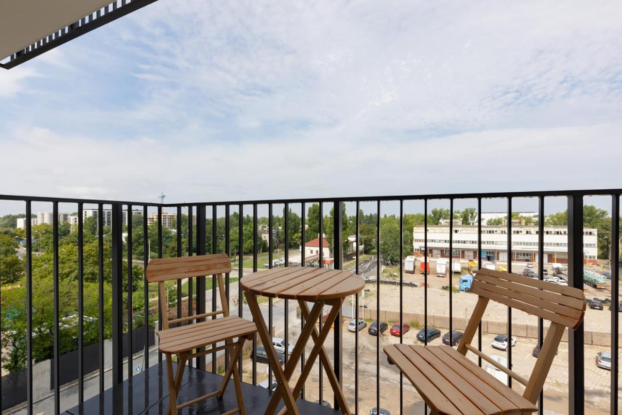 Home Factory Estate Praga Kotsisa By Noclegi Renters وارسو المظهر الخارجي الصورة