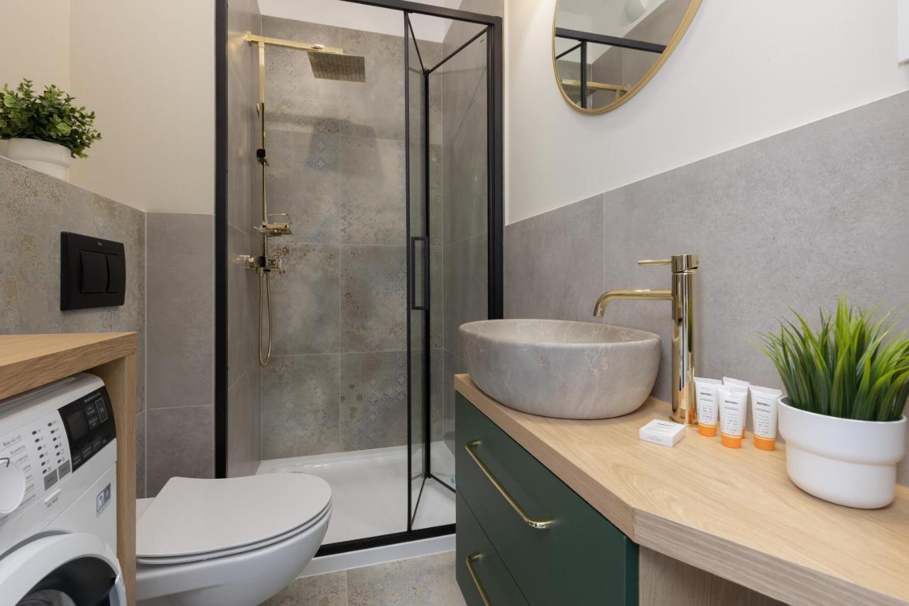 Home Factory Estate Praga Kotsisa By Noclegi Renters وارسو المظهر الخارجي الصورة